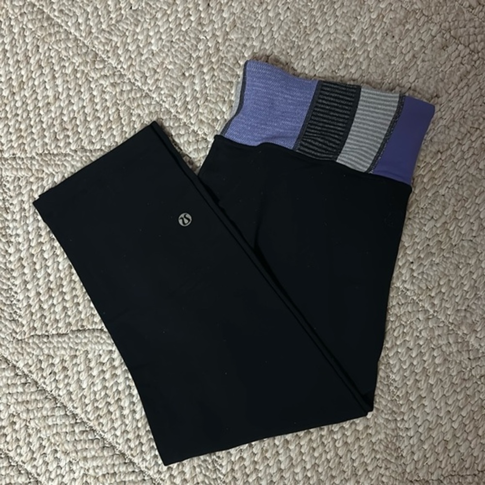 Lululemon cropped yoga pants
